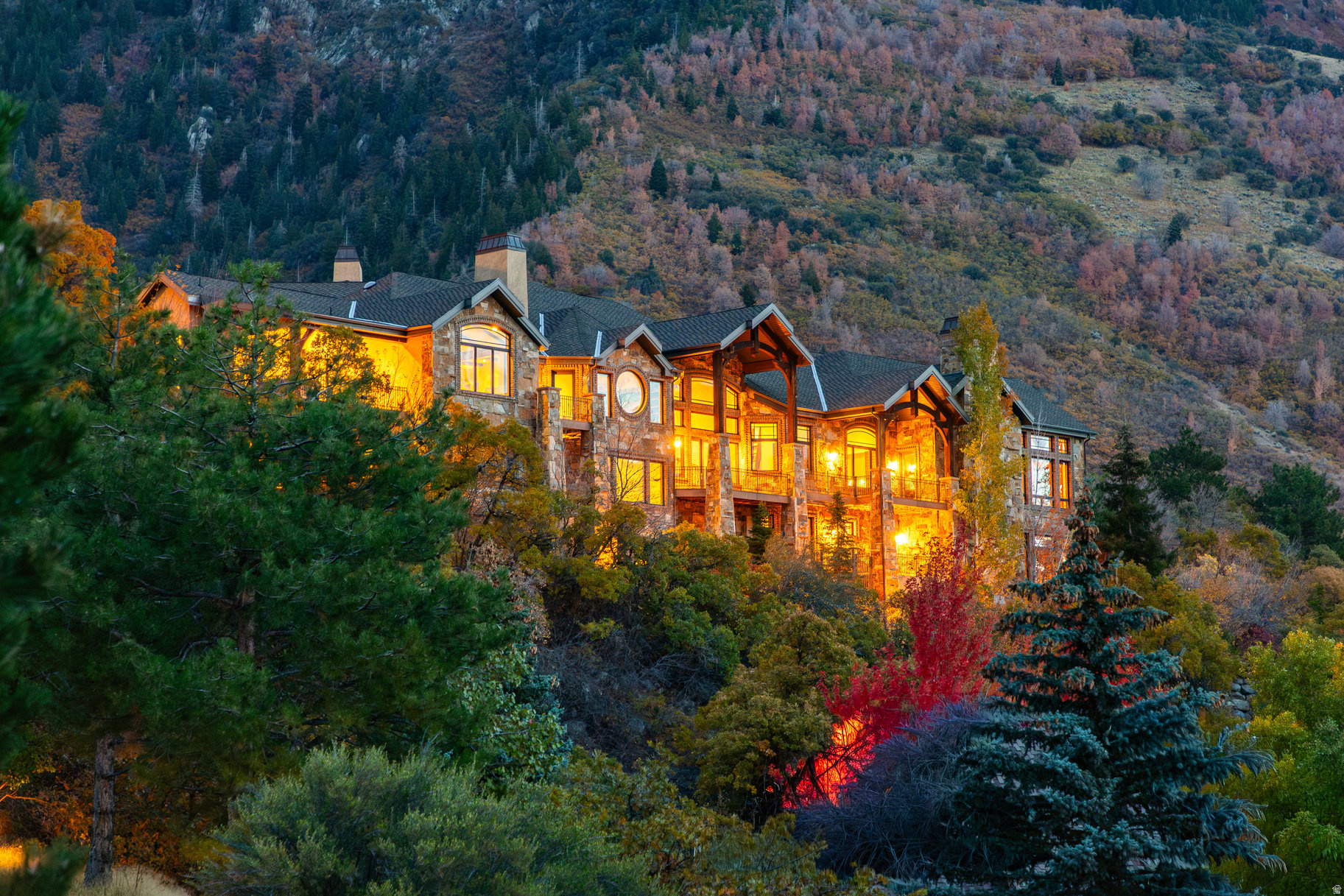 SEVEN SPRINGS - Residential