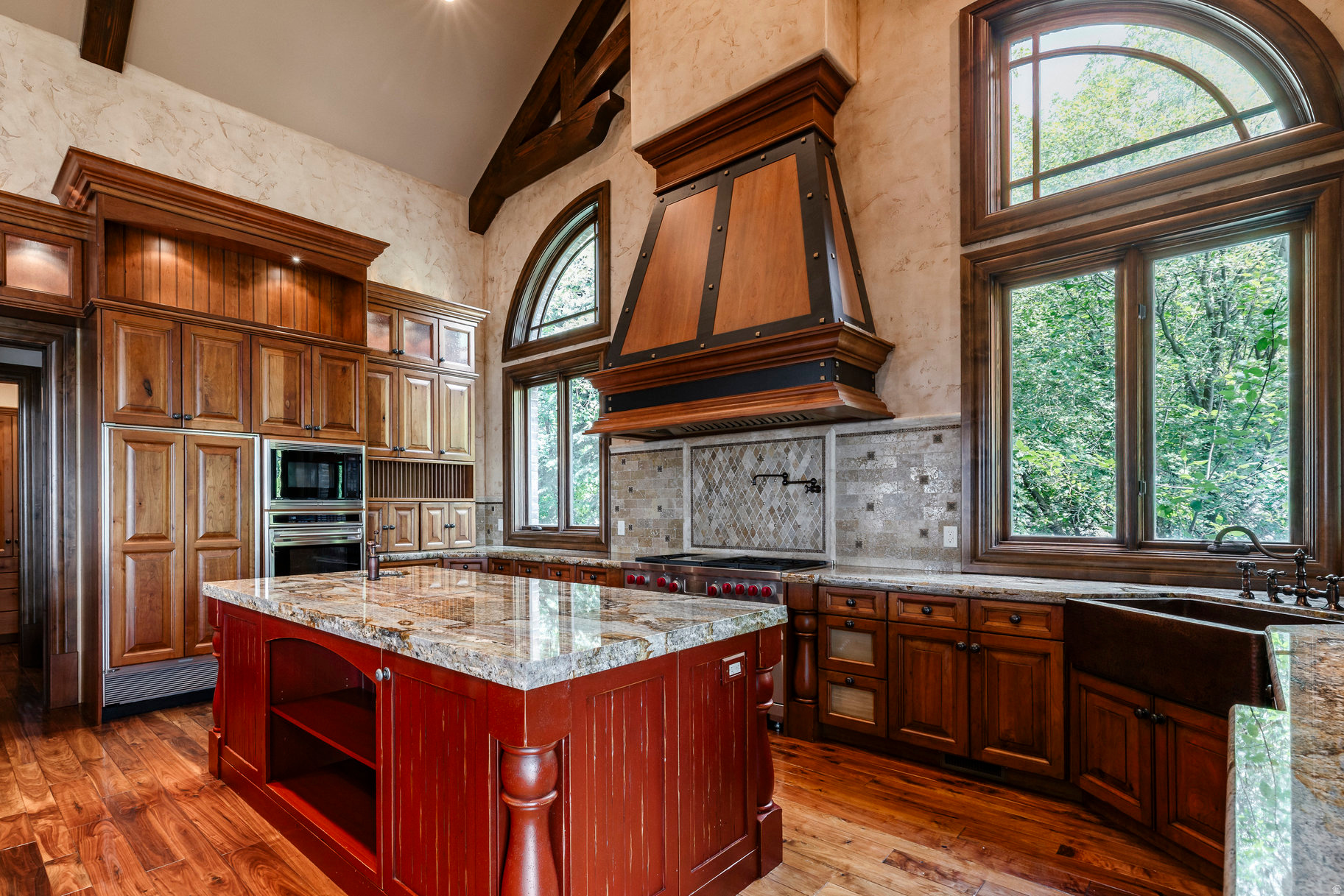 SEVEN SPRINGS - Residential