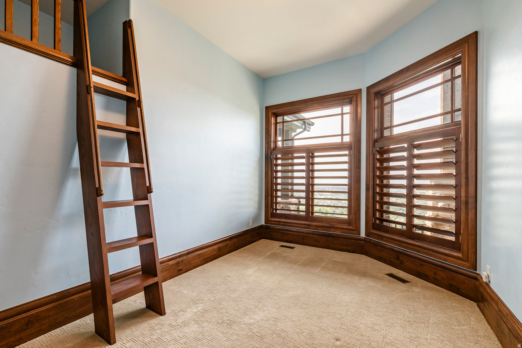 SEVEN SPRINGS - Residential