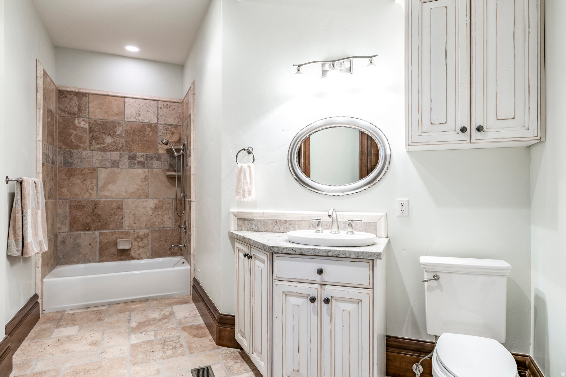 SEVEN SPRINGS - Residential