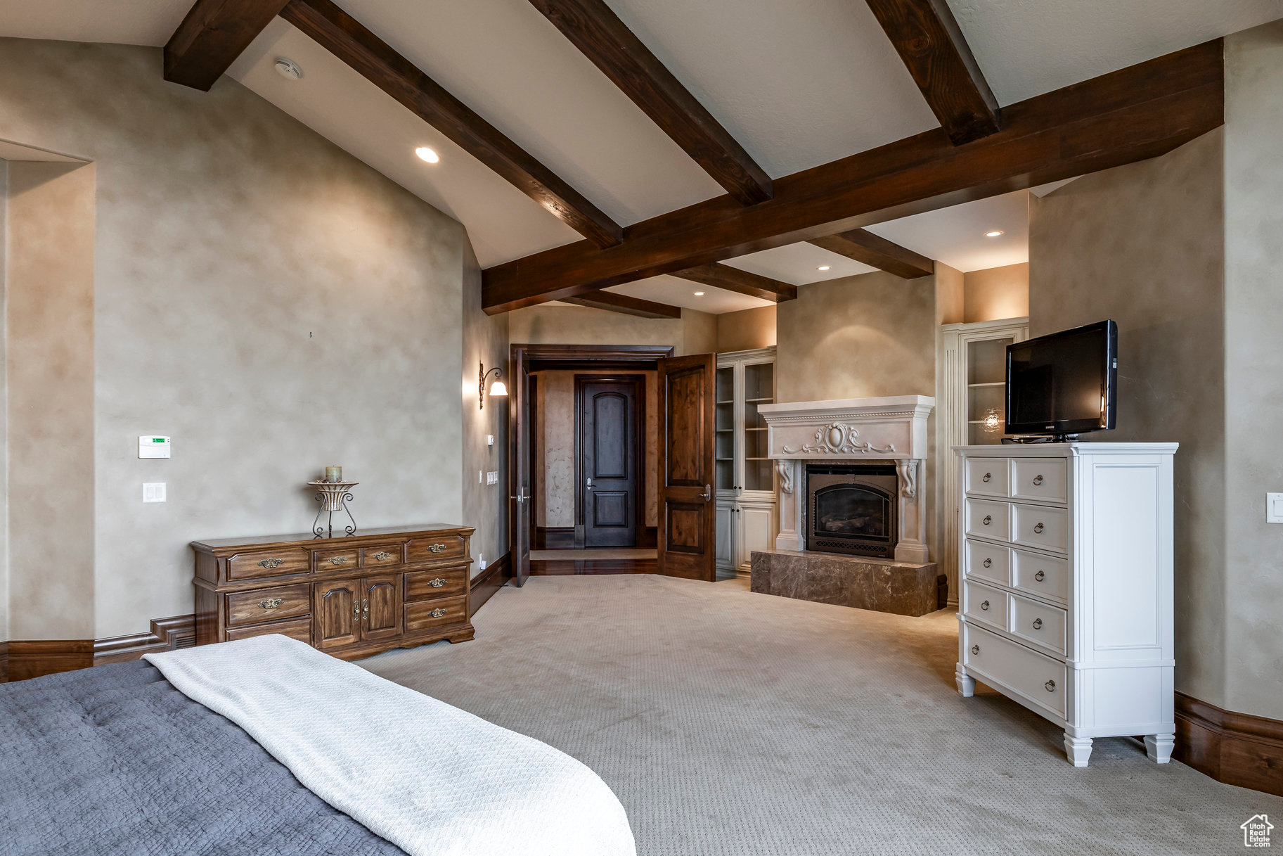 SEVEN SPRINGS - Residential