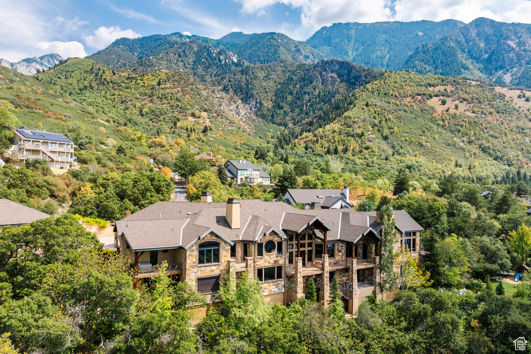 SEVEN SPRINGS - Residential