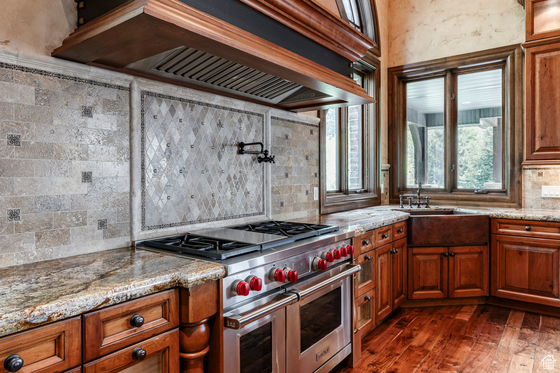 SEVEN SPRINGS - Residential
