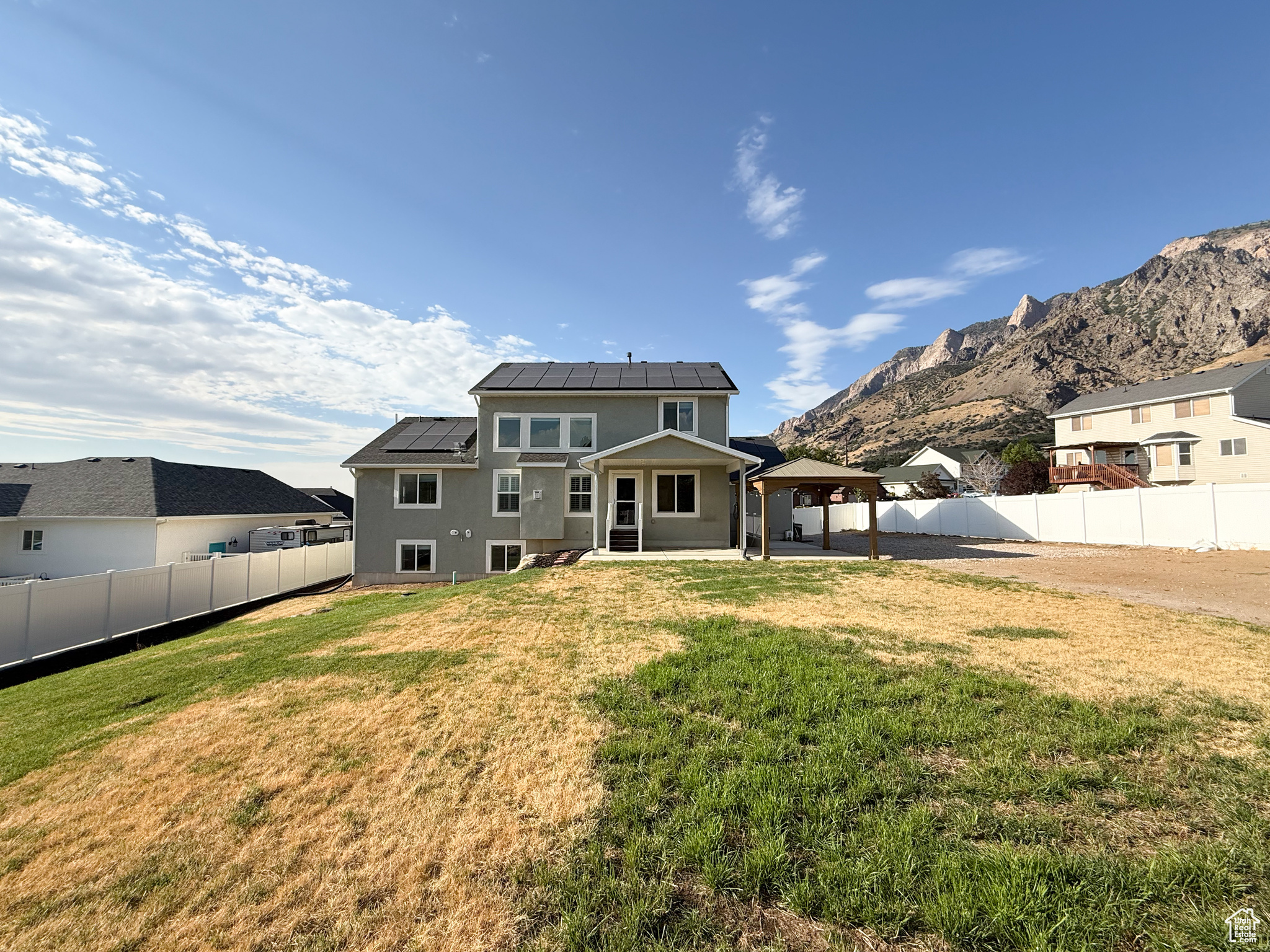 ANNIES LANDING - Residential