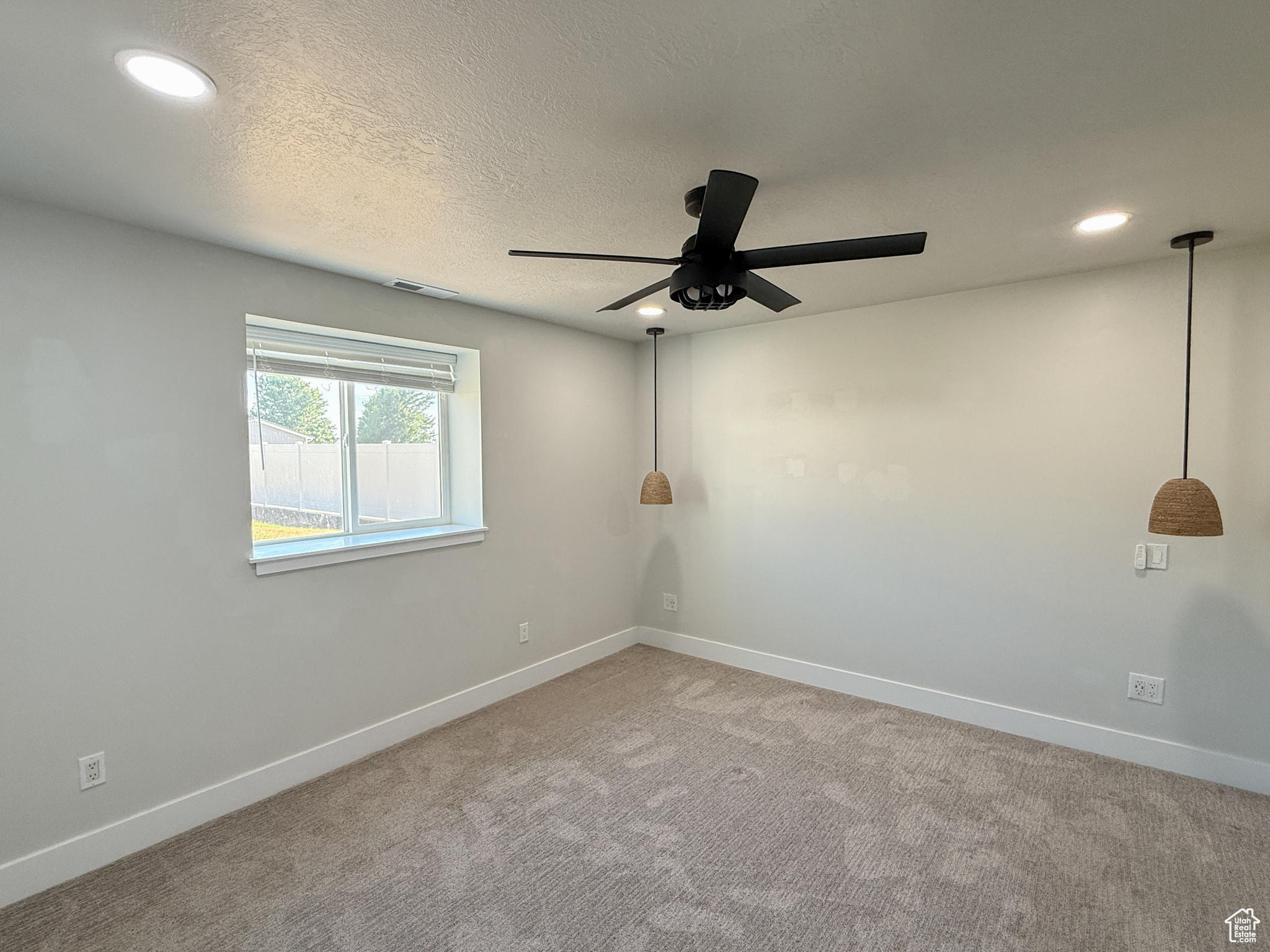 ANNIES LANDING - Residential