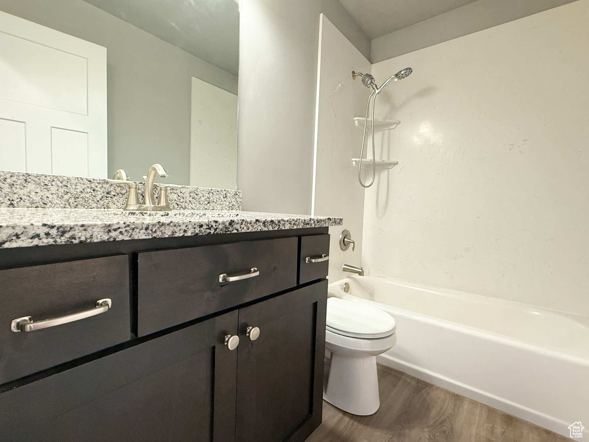 ANNIES LANDING - Residential
