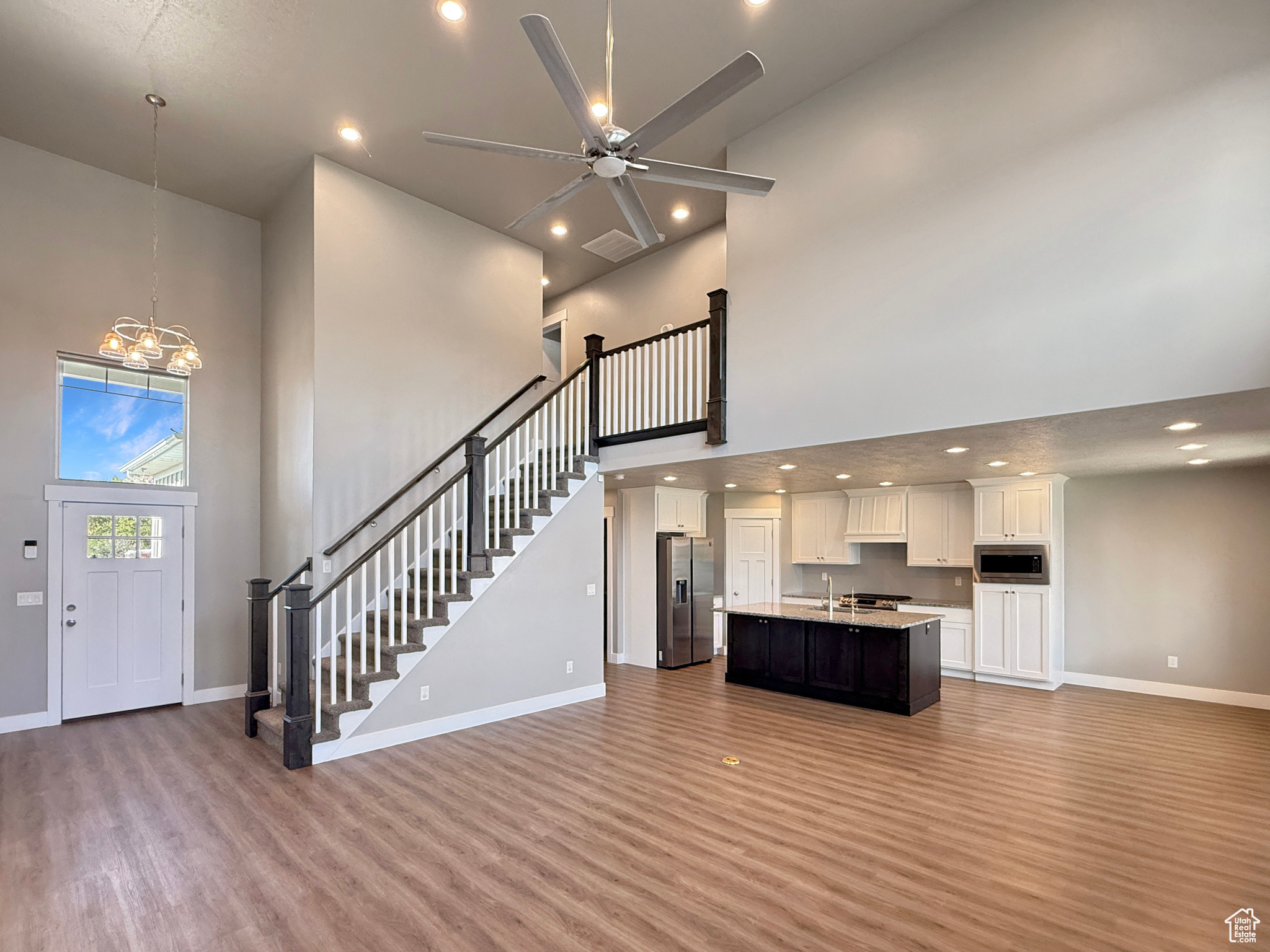 ANNIES LANDING - Residential