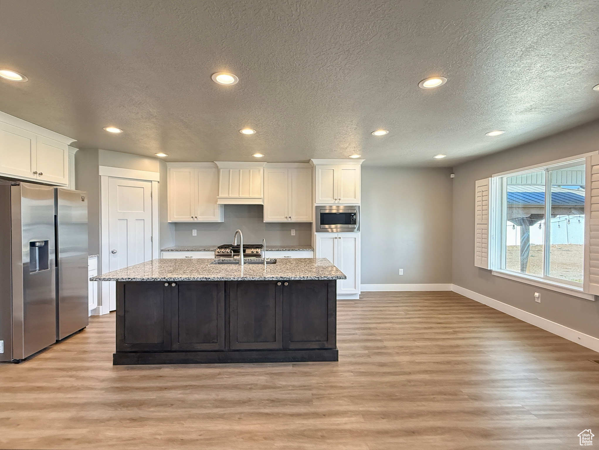 ANNIES LANDING - Residential