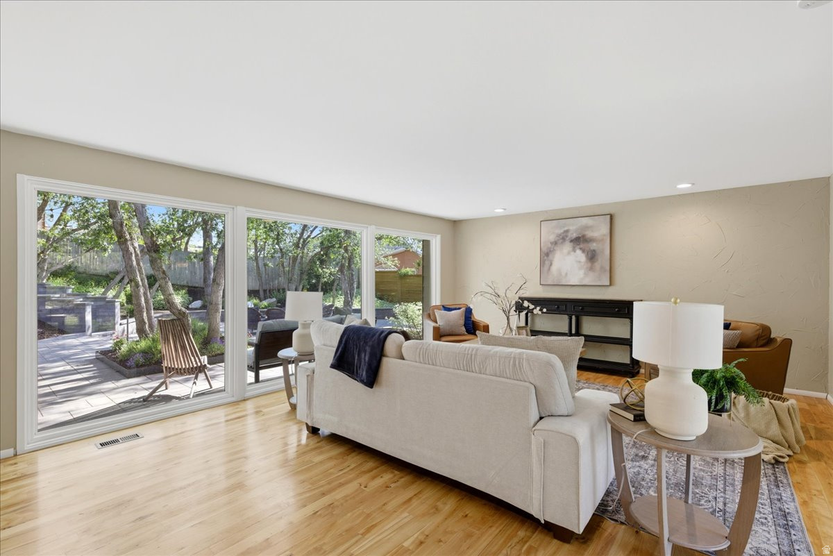 OAKCLIFF PARK - Residential