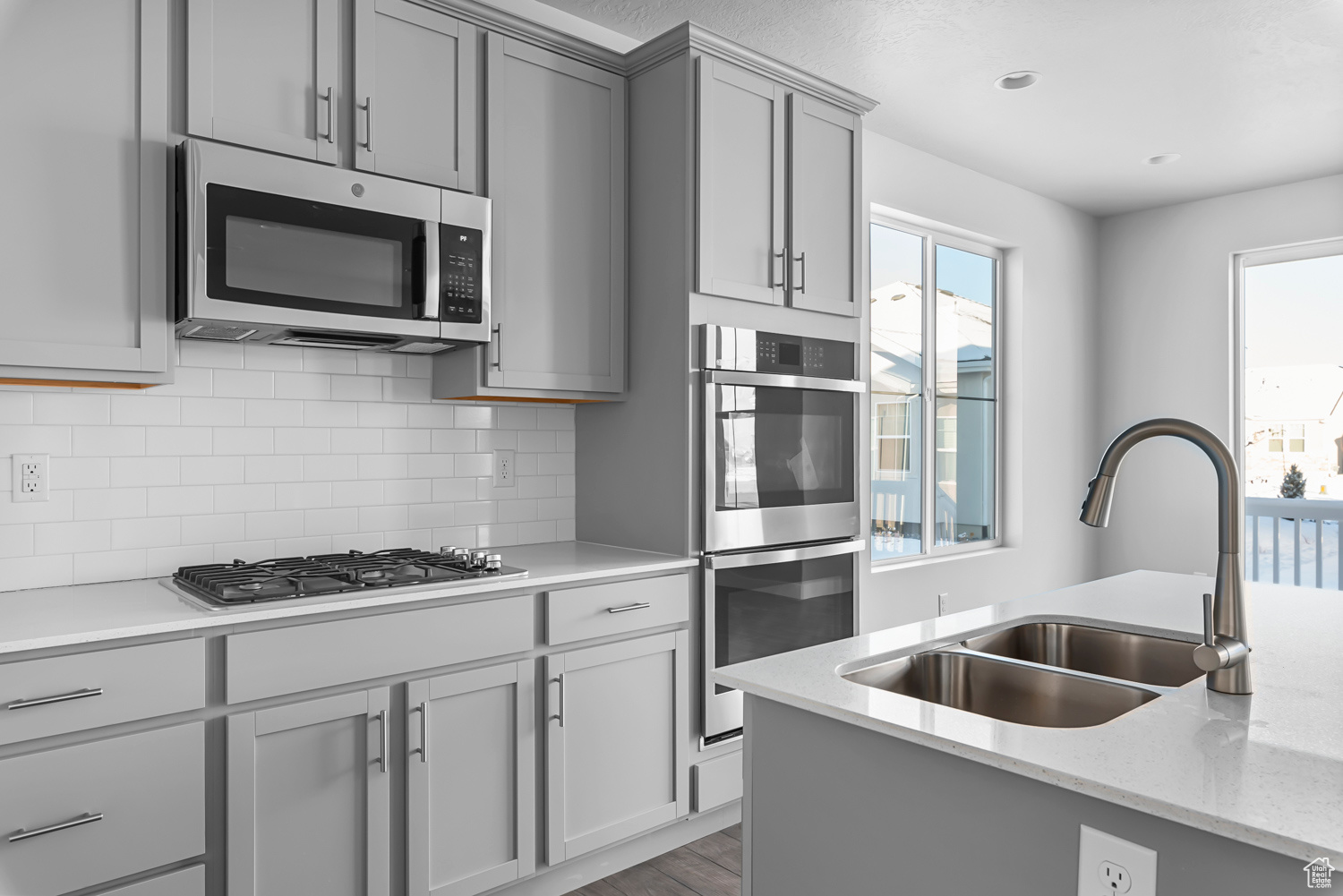 OVERLAND GARDENS D213R - Residential