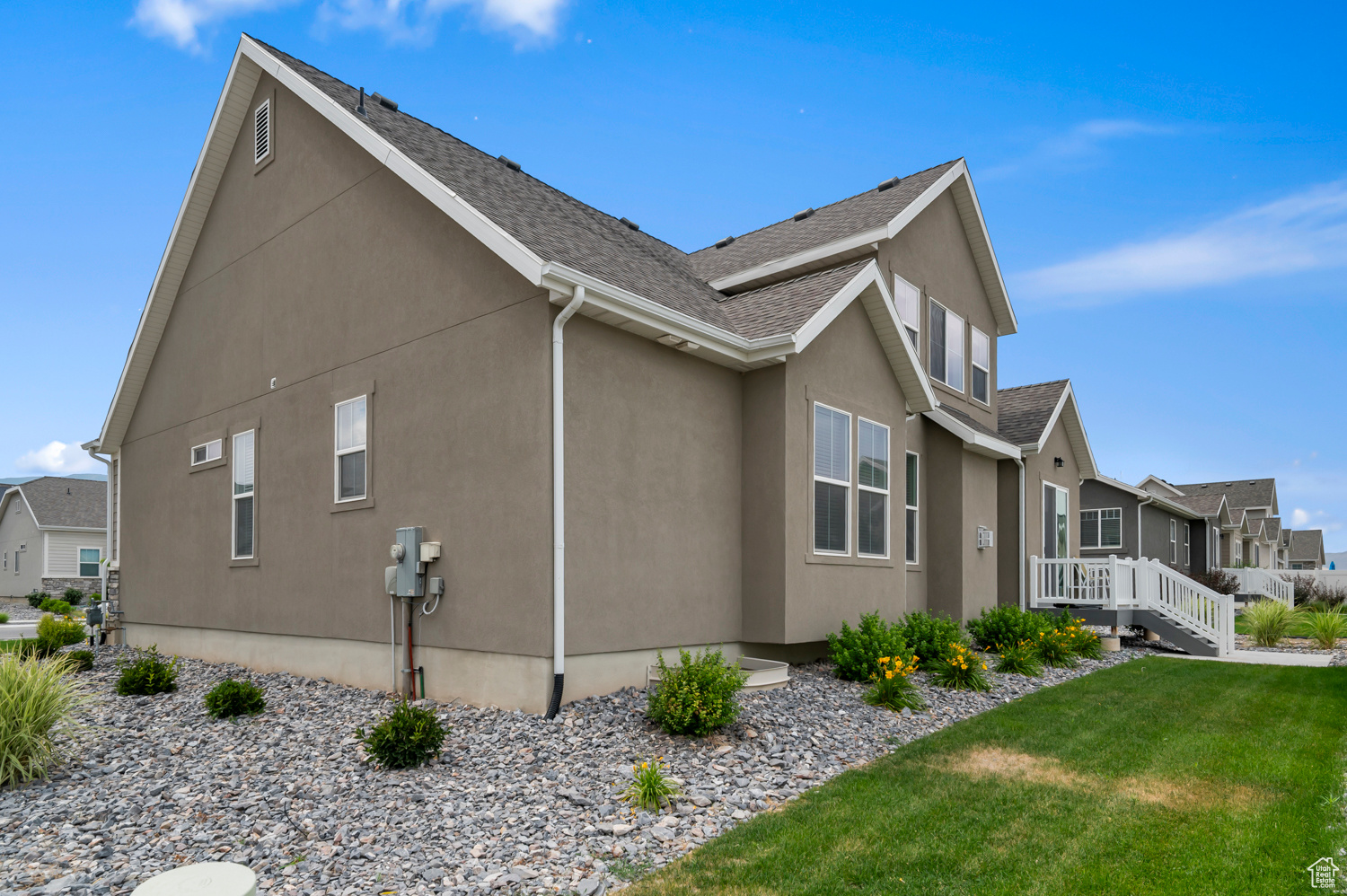 OVERLAND GARDENS D213R - Residential