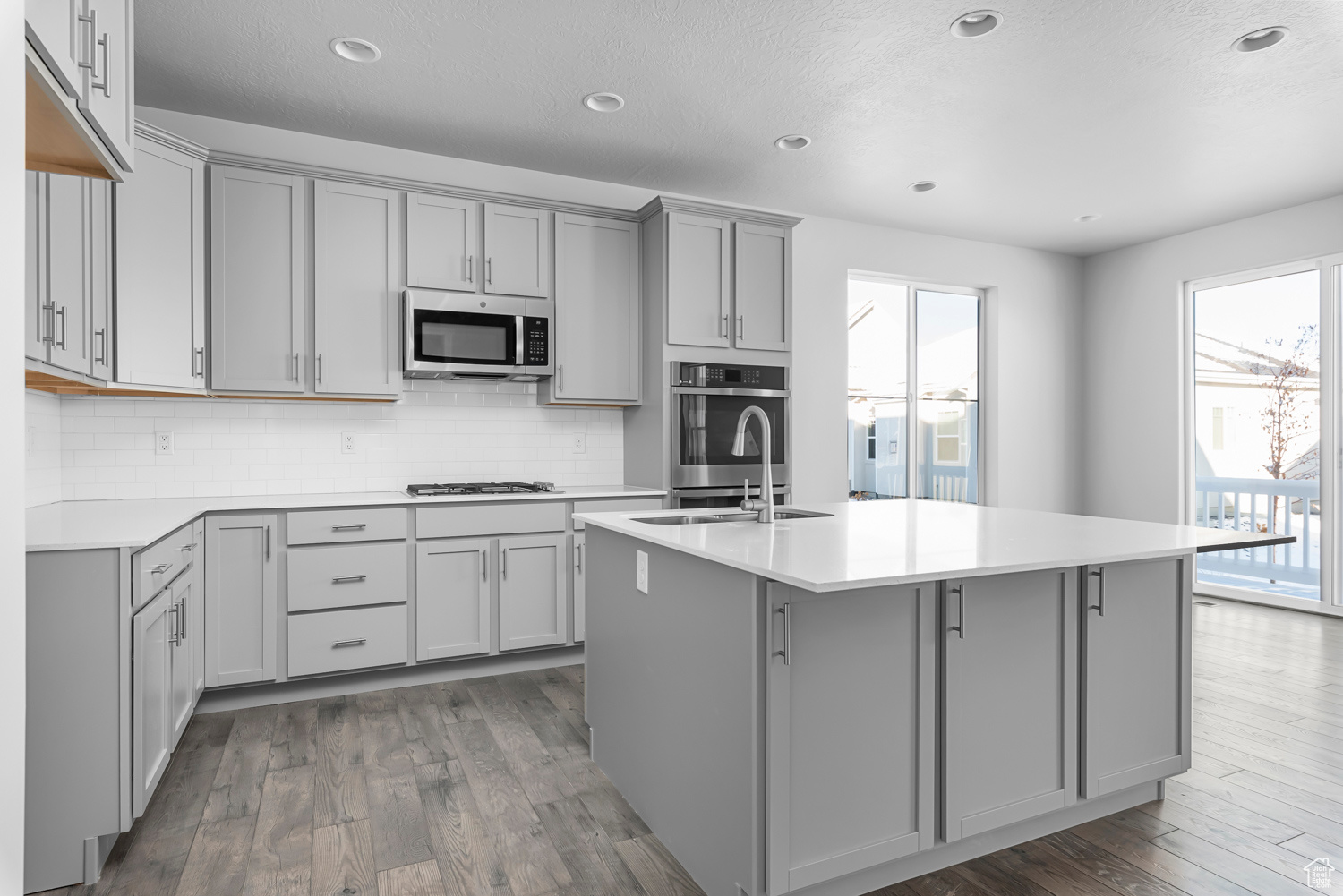 OVERLAND GARDENS D213R - Residential