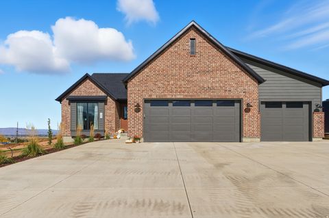 Photo of 101 E SELMAN DR, Salem, UT 84653 (MLS # 2115726)