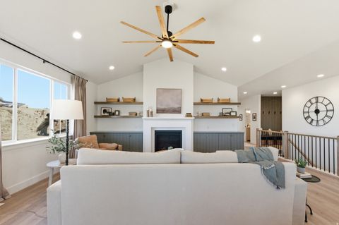 Tiny photo for 101 E SELMAN DR, Salem, UT 84653 (MLS # 2115726)