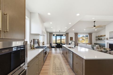 Tiny photo for 101 E SELMAN DR, Salem, UT 84653 (MLS # 2115726)