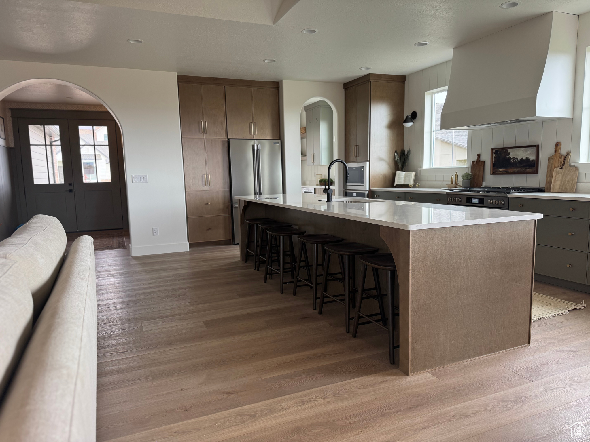 RIDGE - Residential