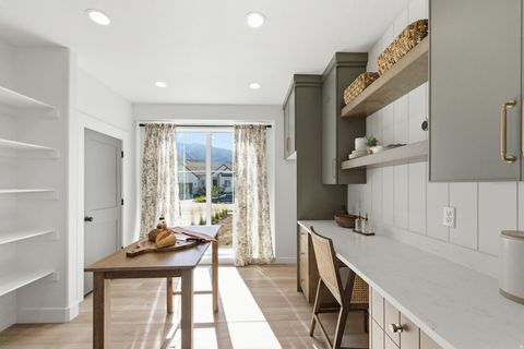 Tiny photo for 101 E SELMAN DR, Salem, UT 84653 (MLS # 2115726)