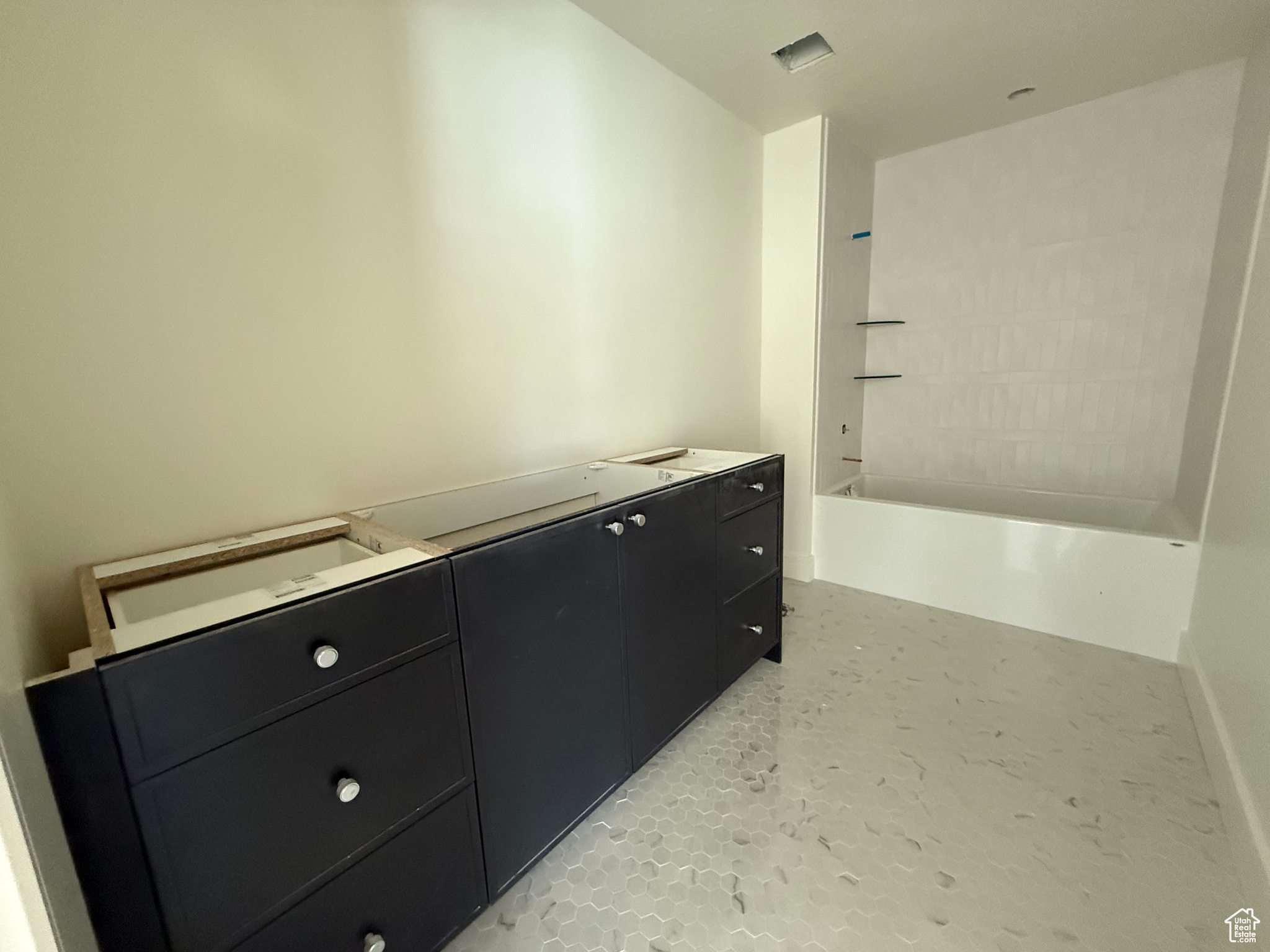 BECK HILLSIDE ESTATES - Residential
