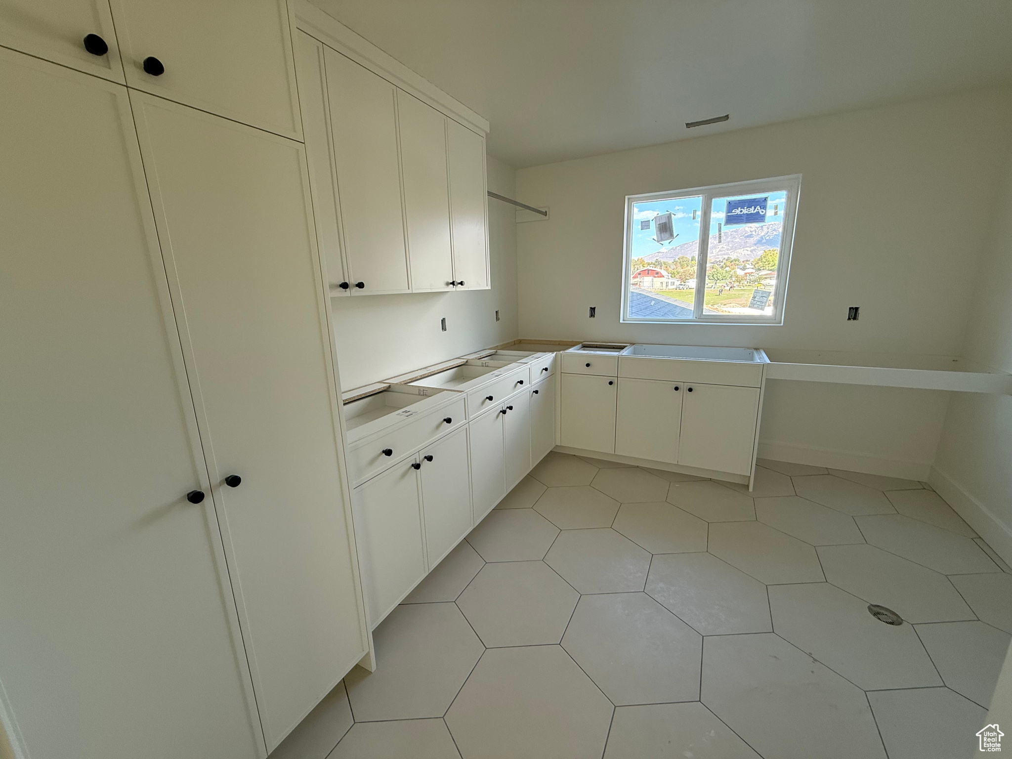 BECK HILLSIDE ESTATES - Residential