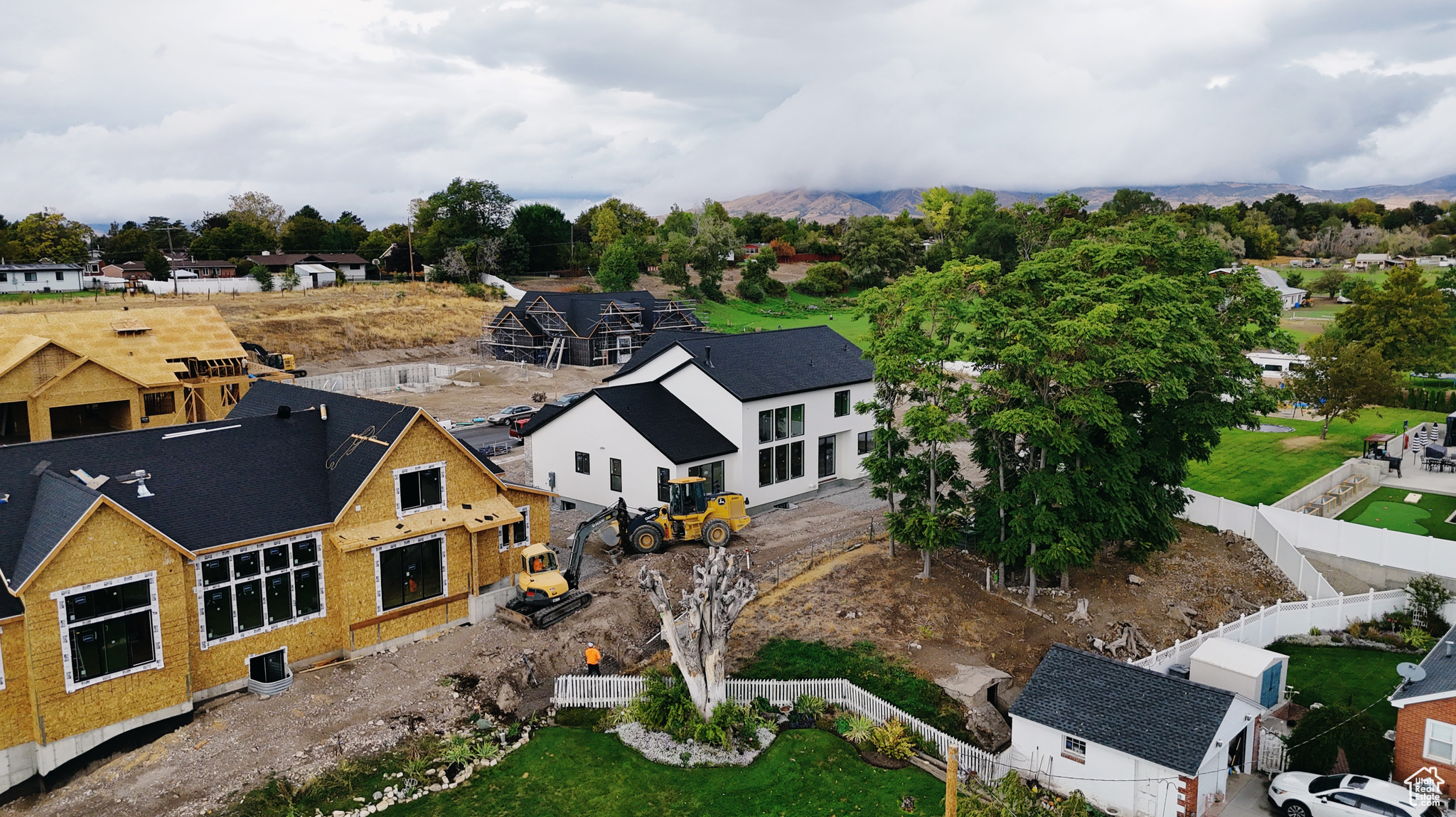 BECK HILLSIDE ESTATES - Residential