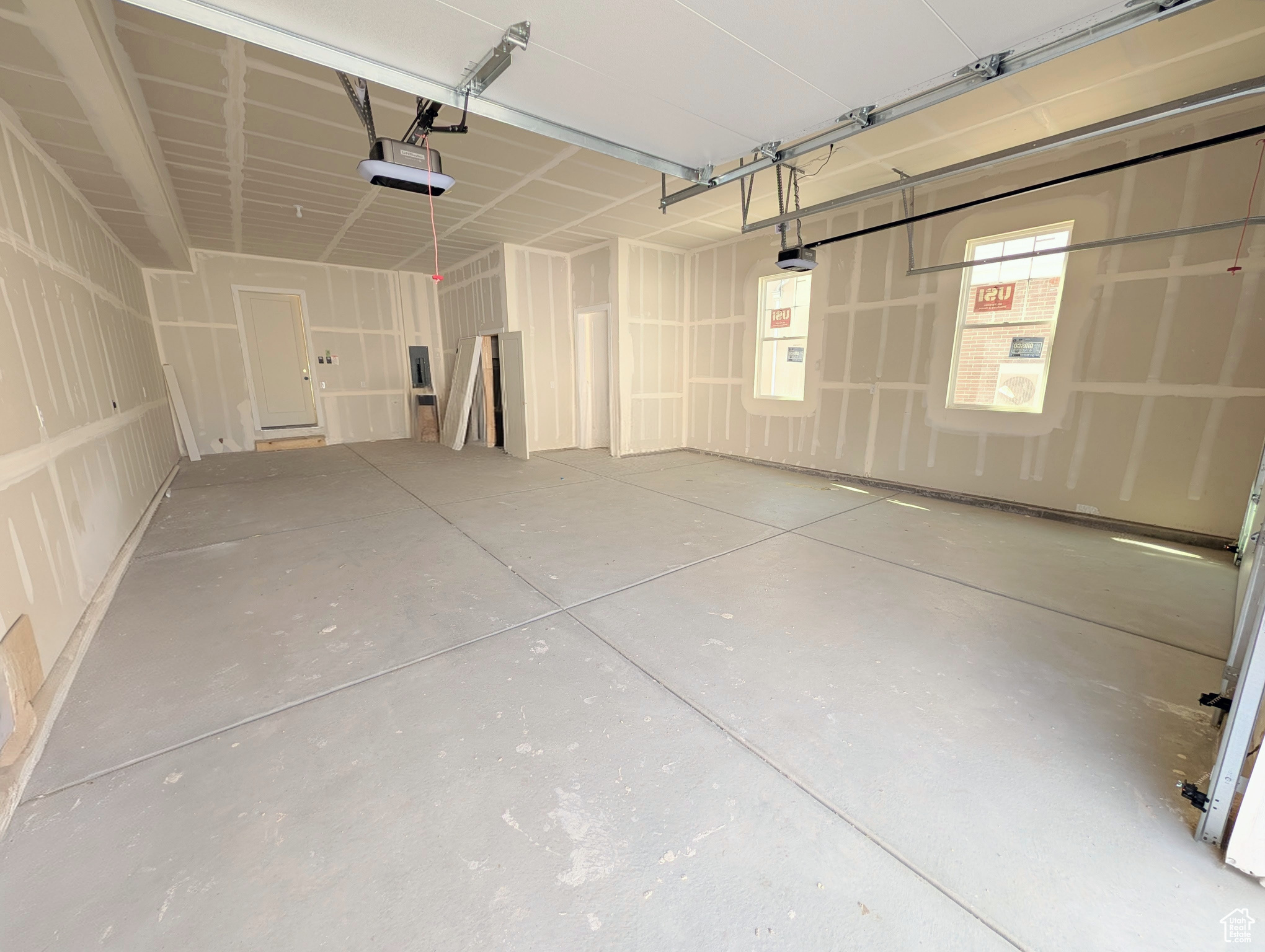 DAYBREAK - Residential Income