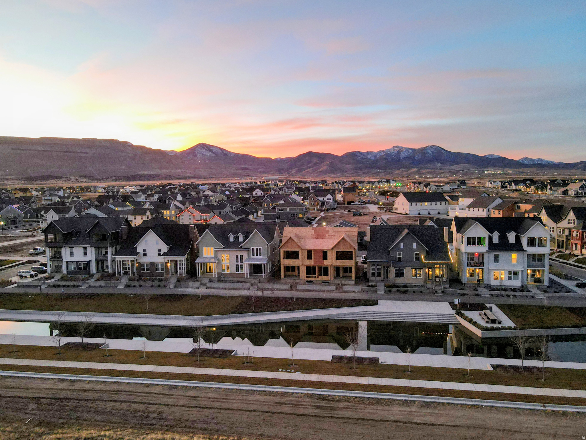 DAYBREAK - Residential Income