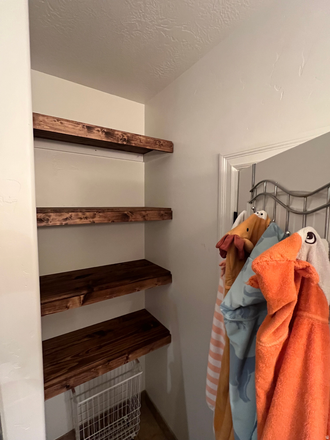 SUNRISE KNOLLS - Residential