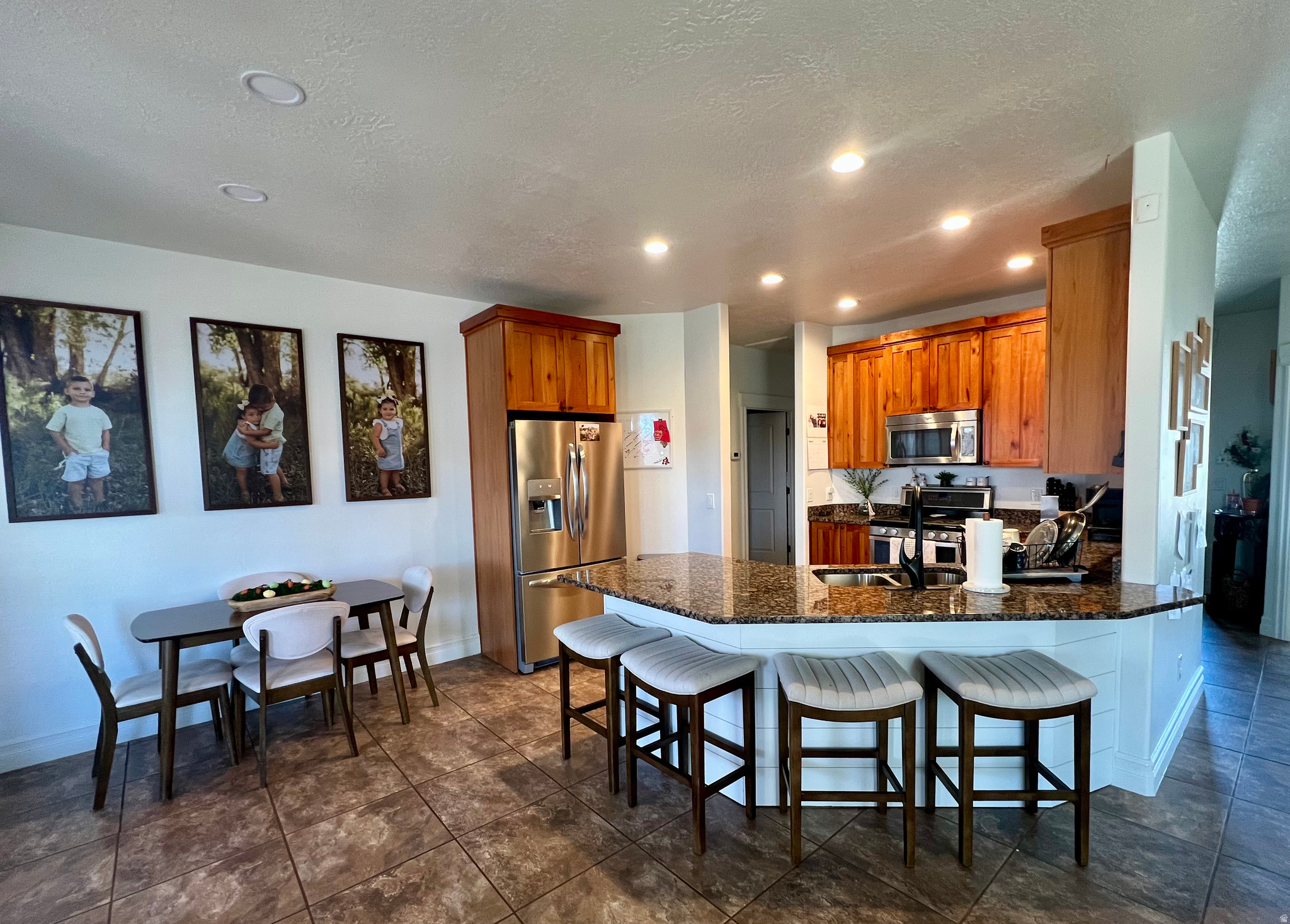 SUNRISE KNOLLS - Residential