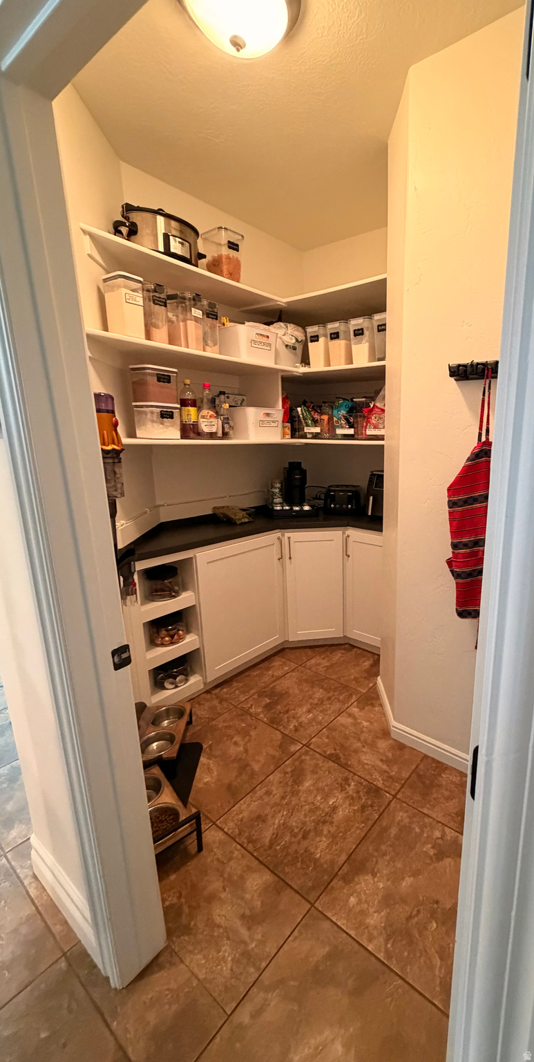 SUNRISE KNOLLS - Residential