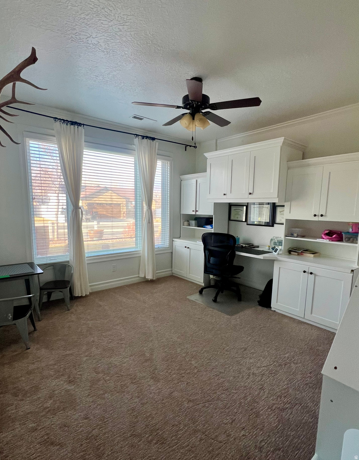 SUNRISE KNOLLS - Residential