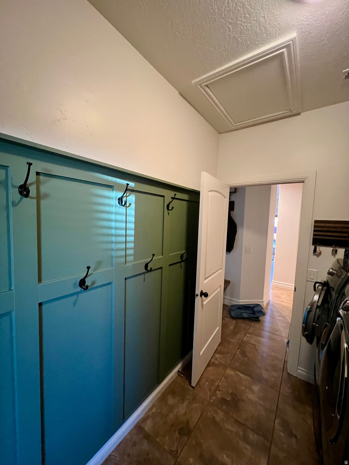 SUNRISE KNOLLS - Residential