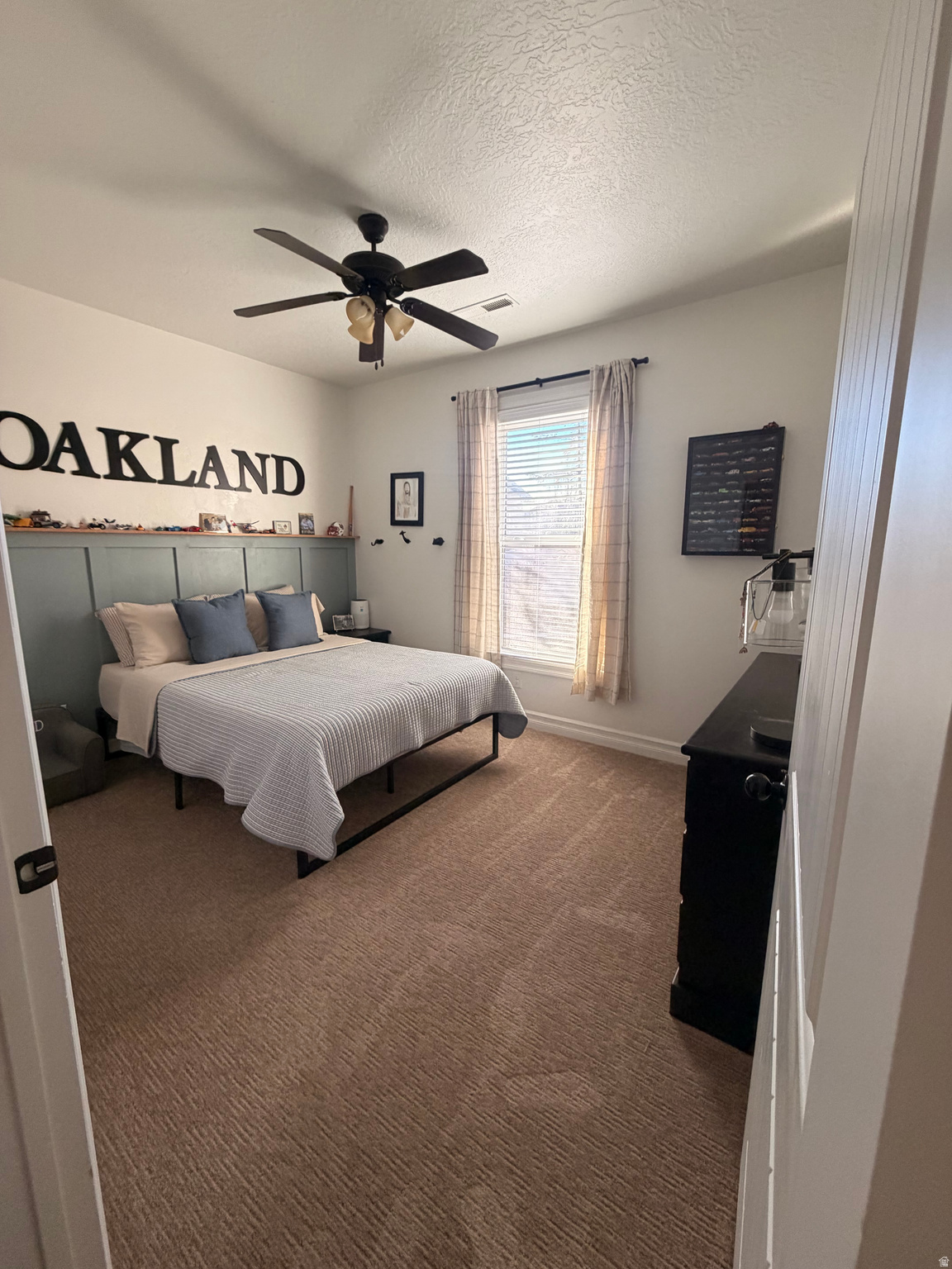 SUNRISE KNOLLS - Residential