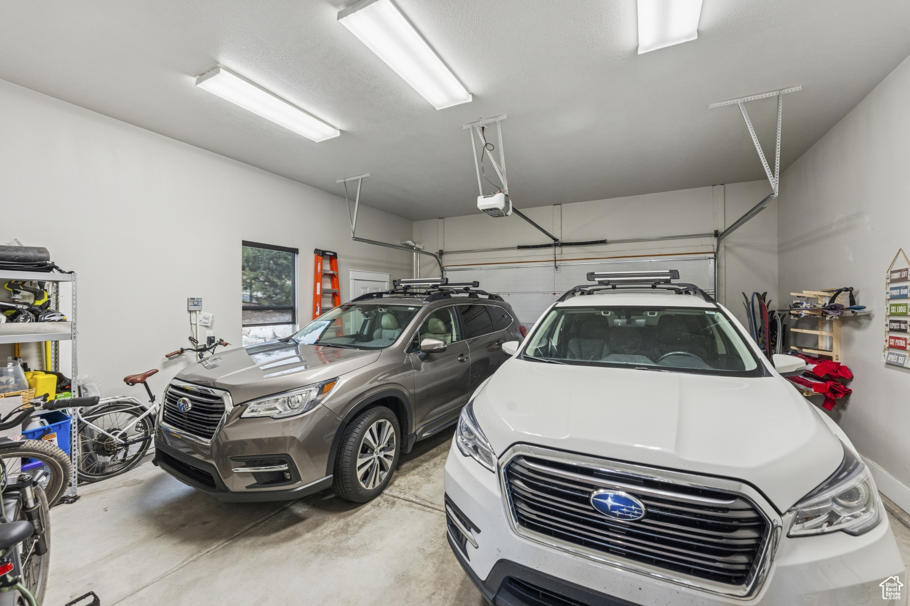 Kamas, Utah 84036, United States, 5 Bedrooms Bedrooms, ,5 BathroomsBathrooms,Residential,Active,215438