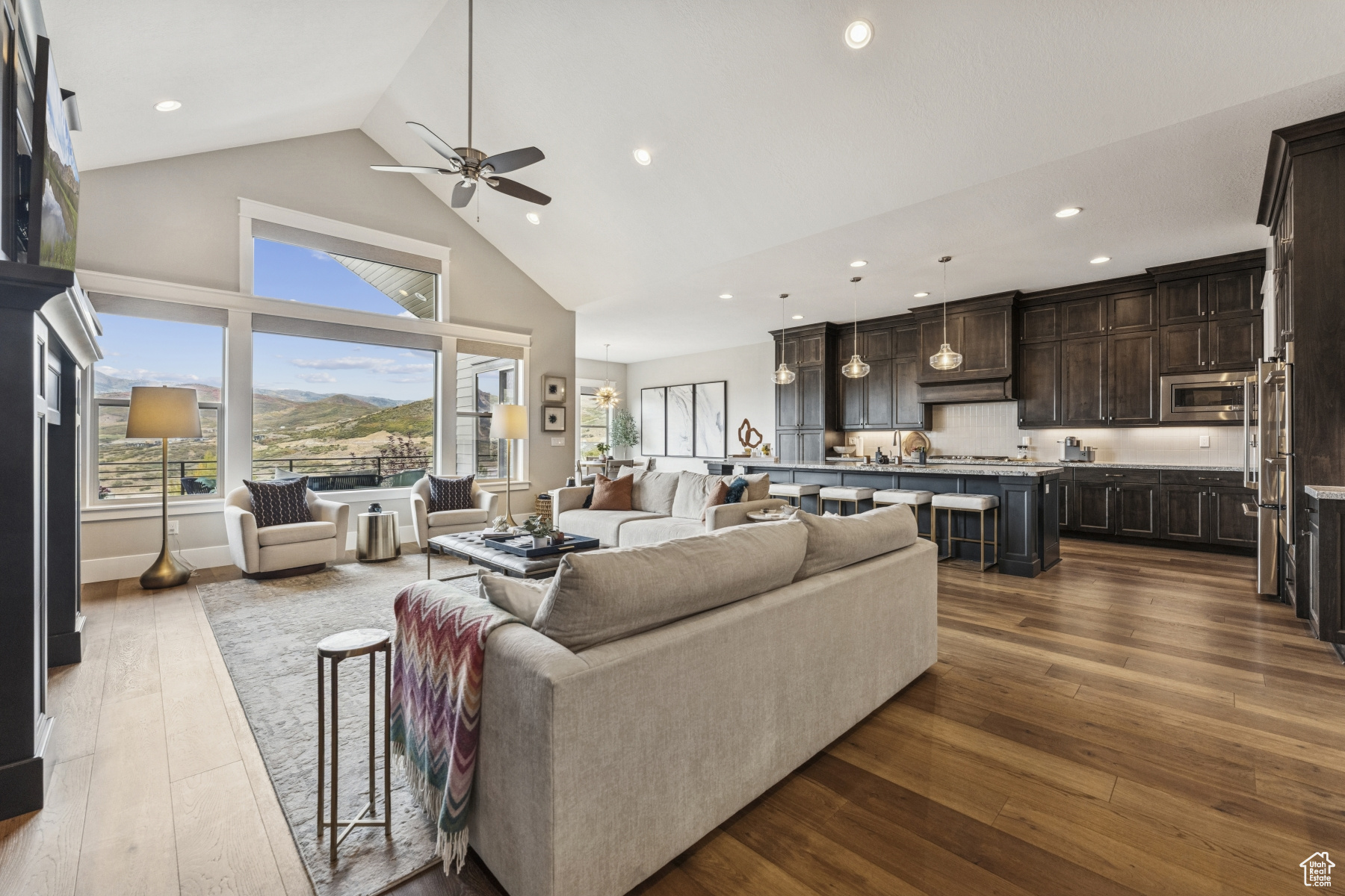 Kamas, Utah 84036, United States, 5 Bedrooms Bedrooms, ,5 BathroomsBathrooms,Residential,Active,215438