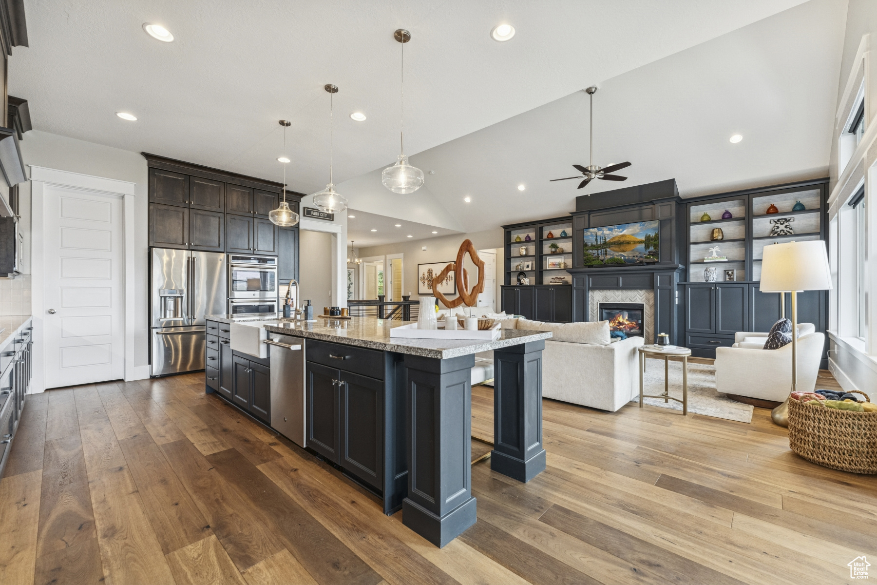 Kamas, Utah 84036, United States, 5 Bedrooms Bedrooms, ,5 BathroomsBathrooms,Residential,Active,215438