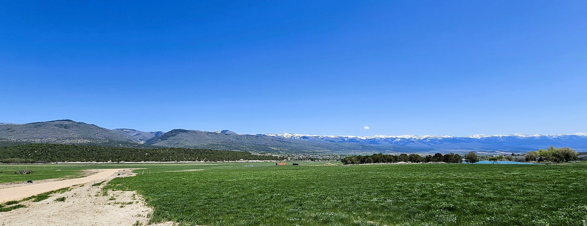 JUINPER FIELDS - Land