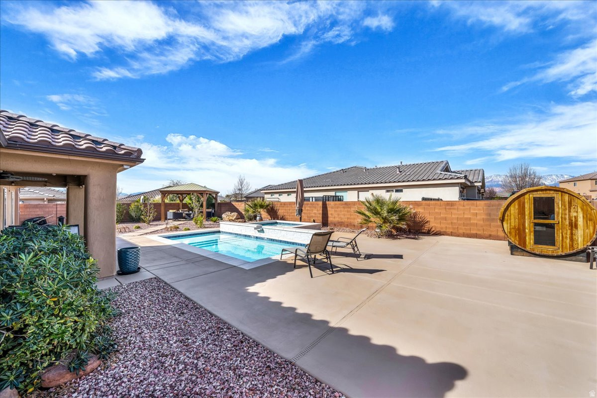 SUGAR PLUM IN THE FIELDS PH 5 - Residential