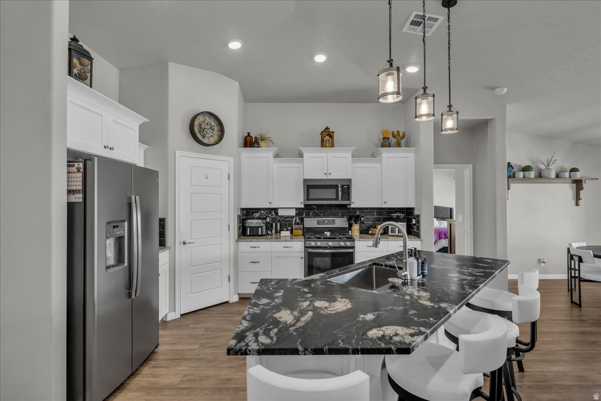 SUGAR PLUM IN THE FIELDS PH 5 - Residential