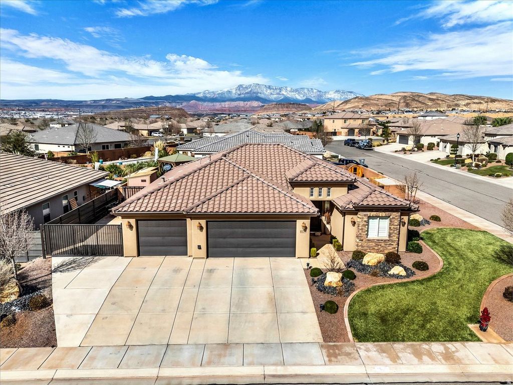 Photo of 1021 E 4040 S, Washington, UT 84780 (MLS # 2139243)