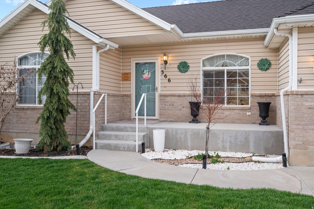 Photo of 366 S 200 E, Mona, UT 84645 (MLS # 2136277)
