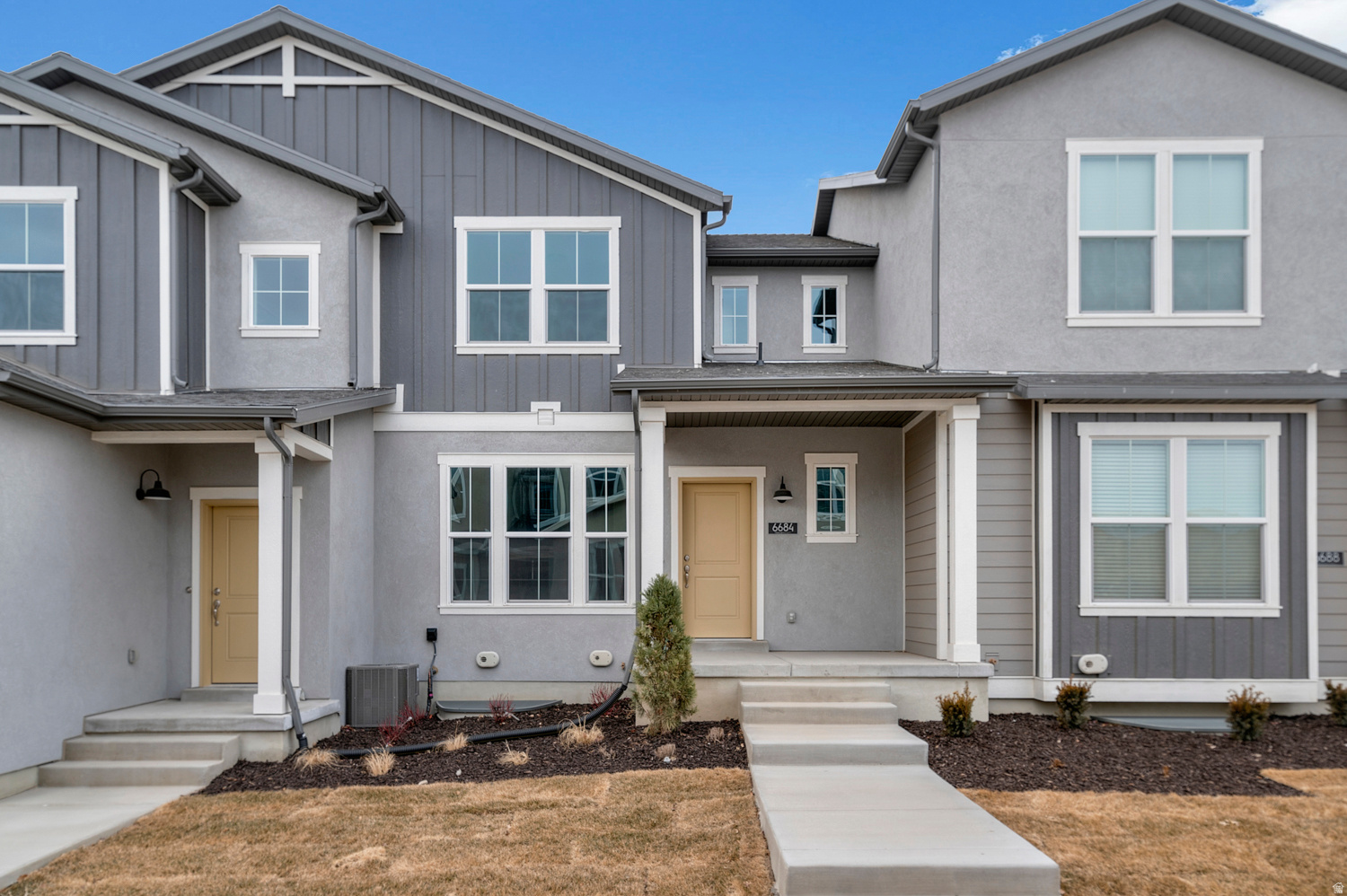 OVERLAND TOWNS V2 419 - Residential