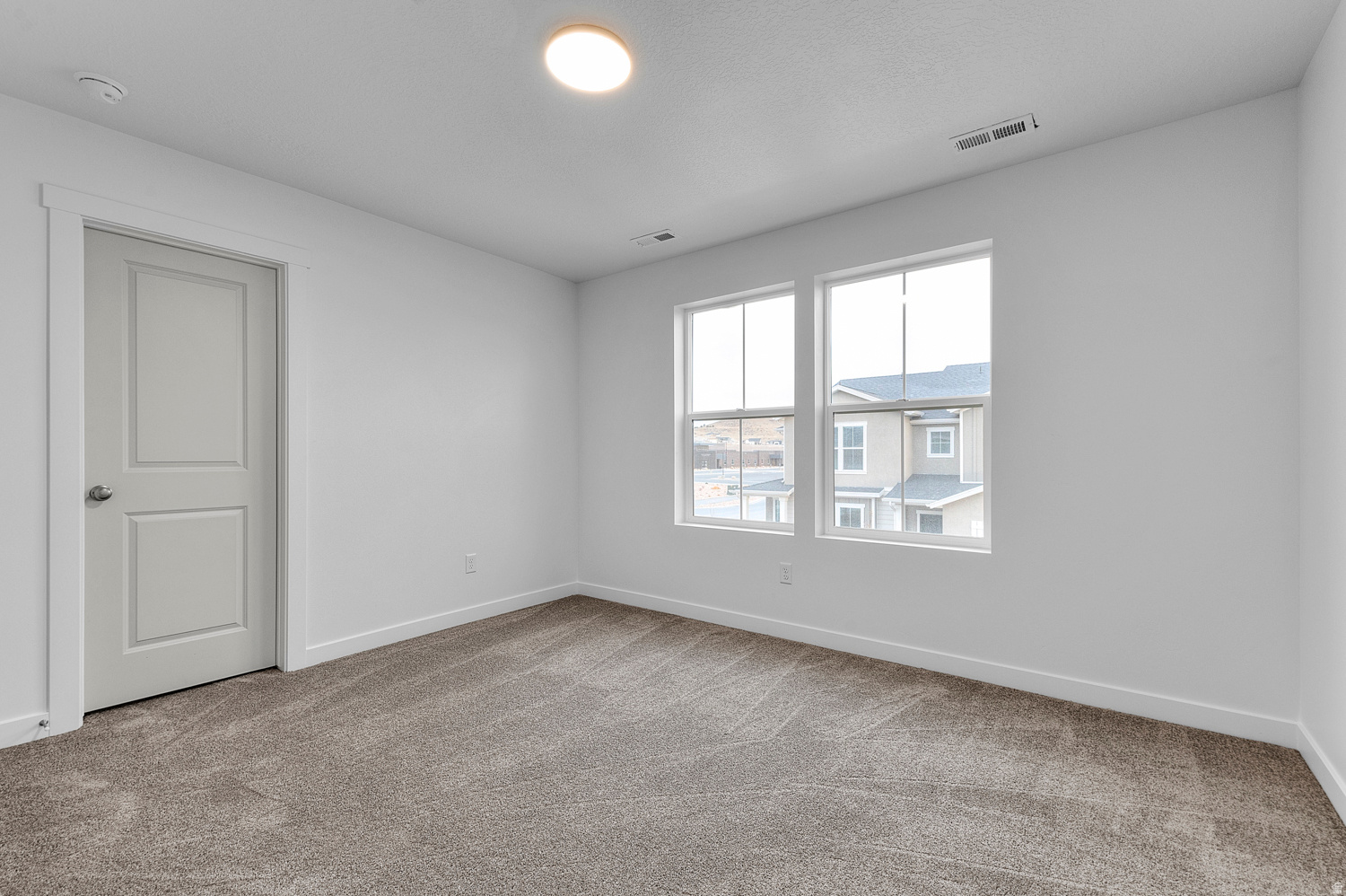 OVERLAND TOWNS V2 419 - Residential