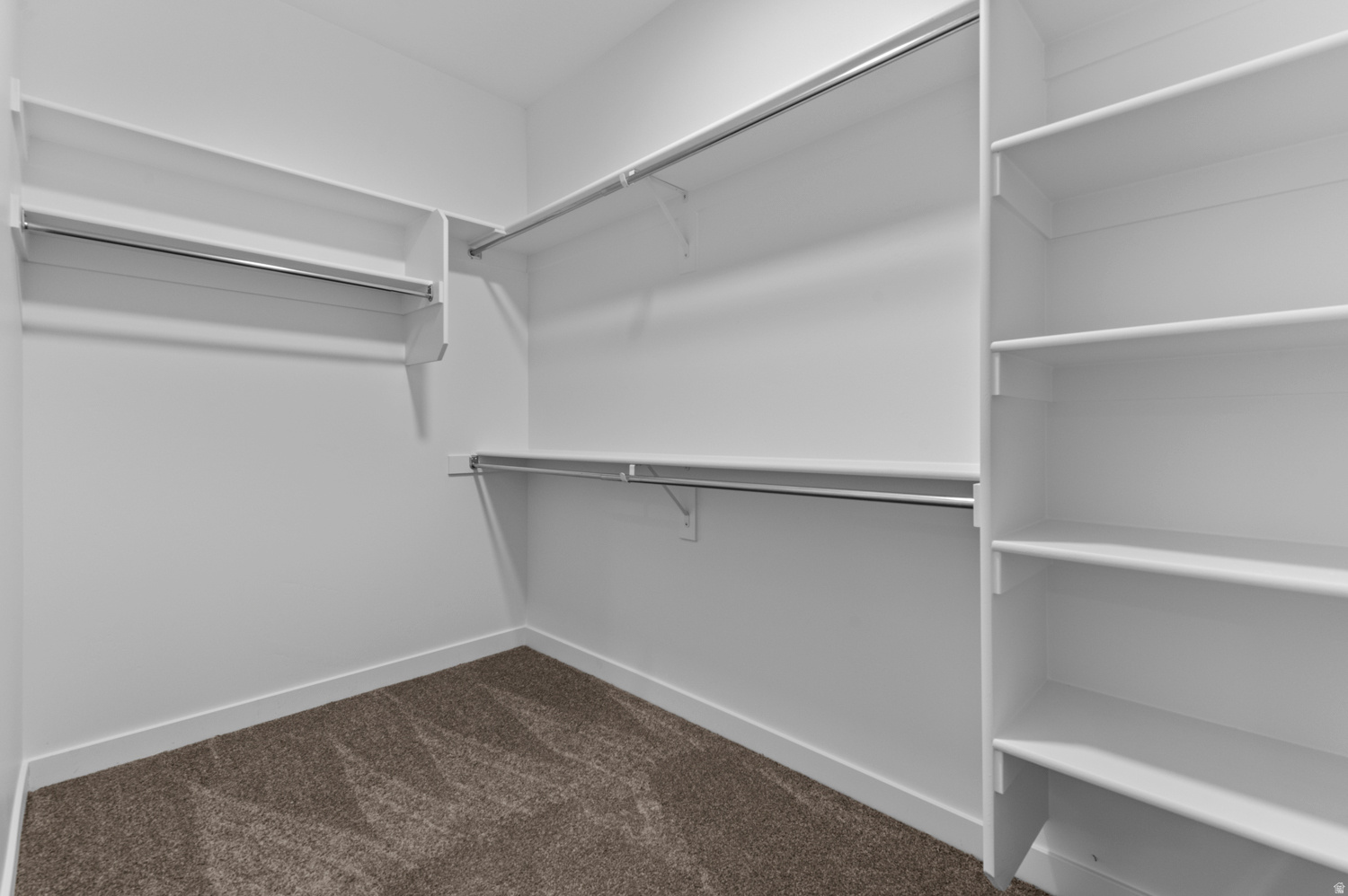 OVERLAND TOWNS V2 419 - Residential