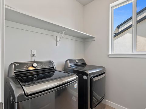 Tiny photo for 611 S 2100 W, Lehi, UT 84043 (MLS # 2154850)