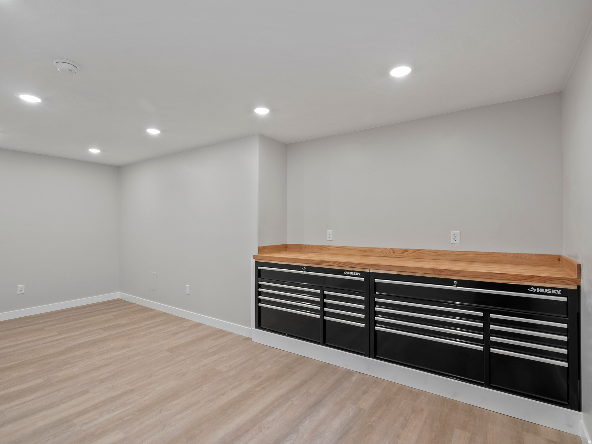 DAPPLE GRAY TRAILS - Residential