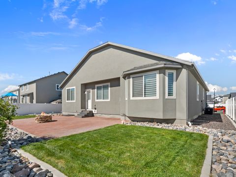 Tiny photo for 611 S 2100 W, Lehi, UT 84043 (MLS # 2154850)