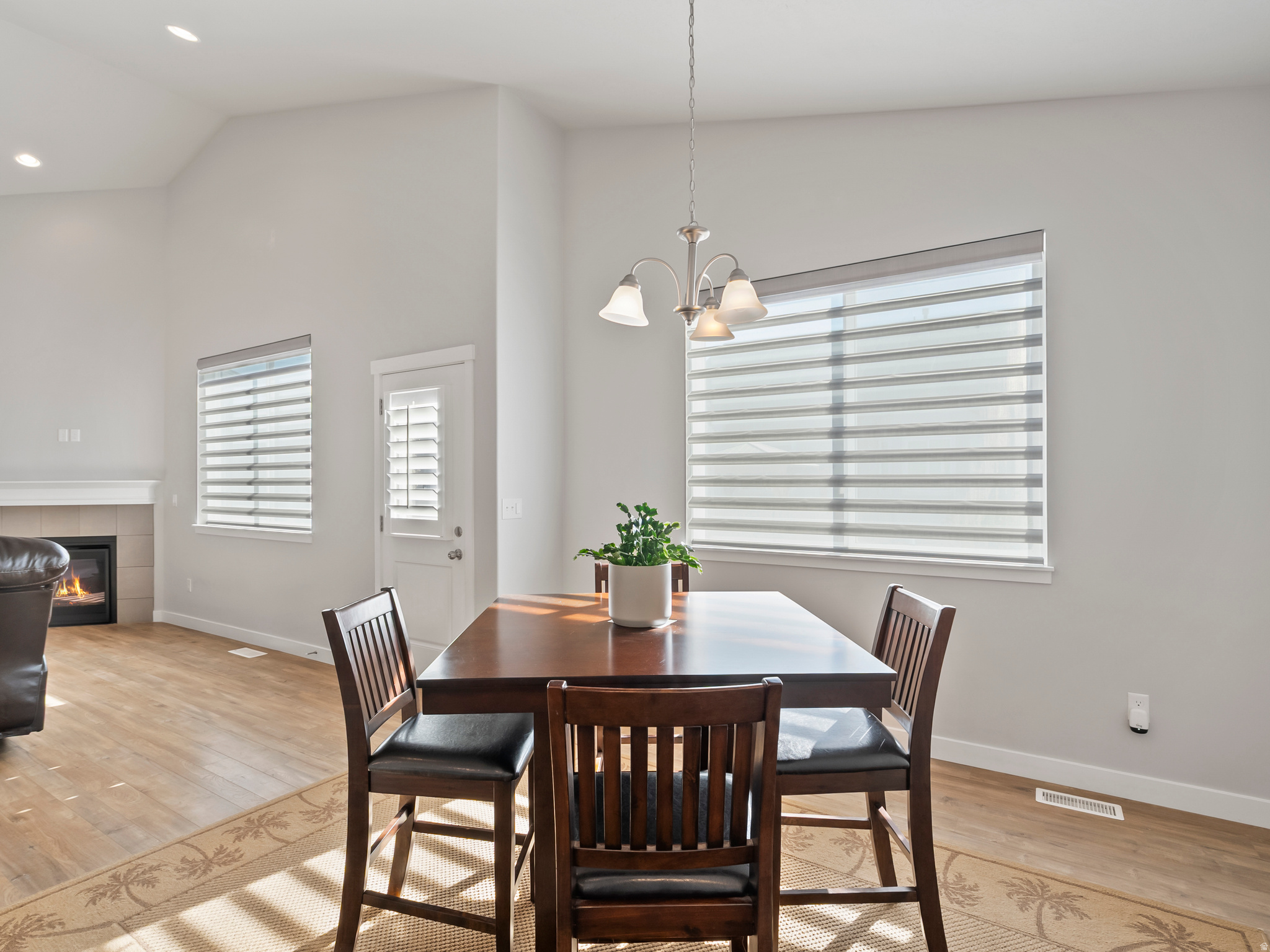 DAPPLE GRAY TRAILS - Residential