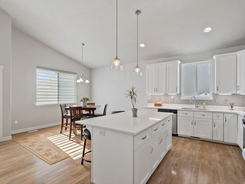Tiny photo for 611 S 2100 W, Lehi, UT 84043 (MLS # 2154850)