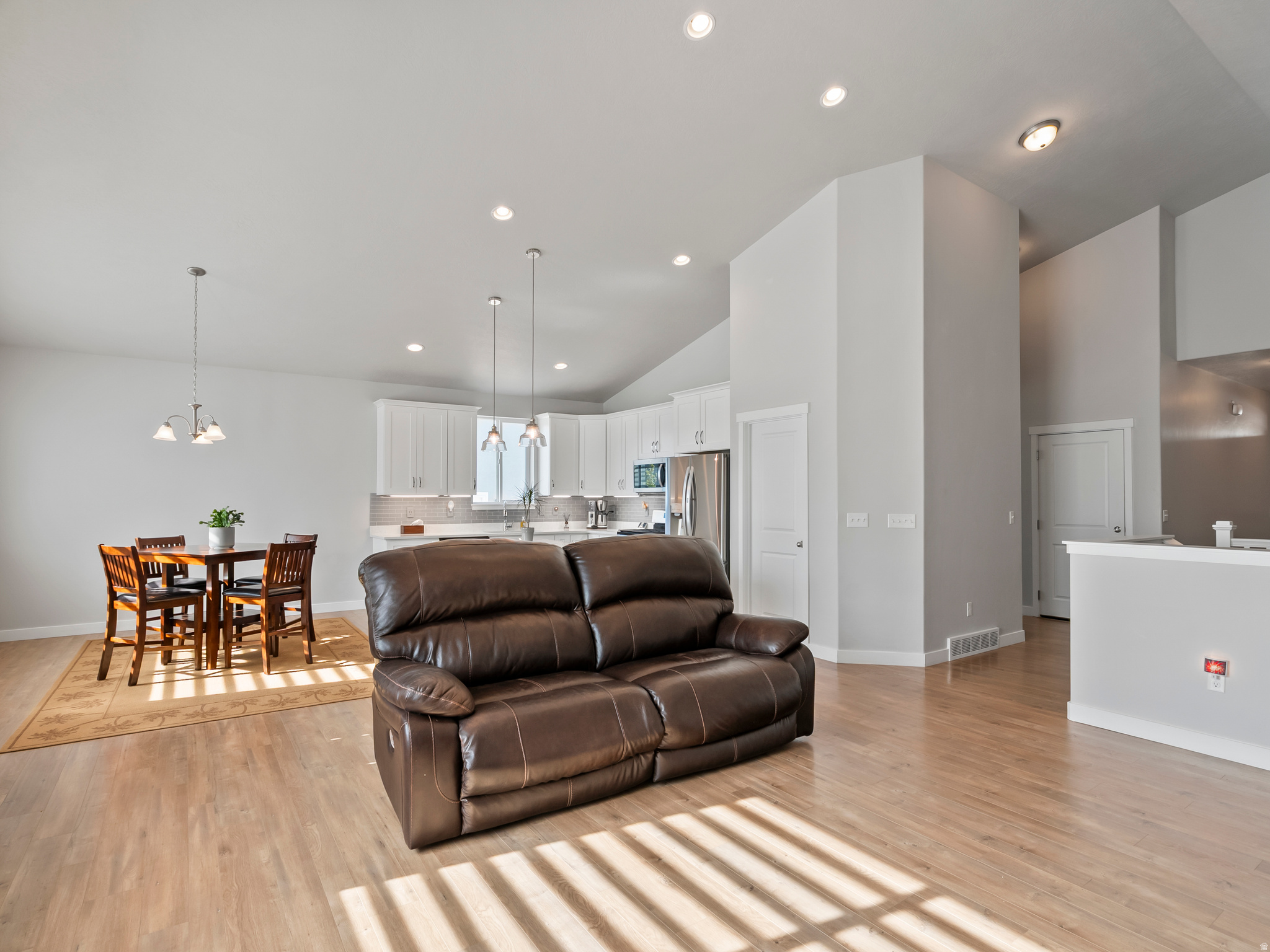 DAPPLE GRAY TRAILS - Residential