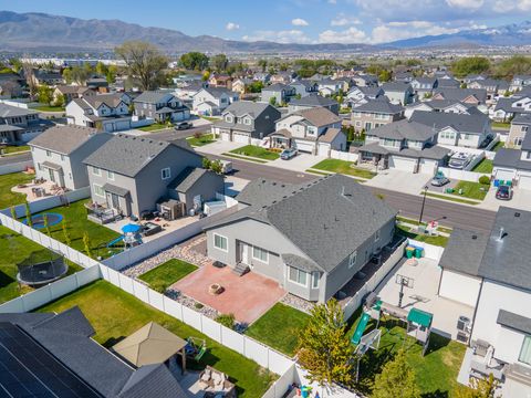 Tiny photo for 611 S 2100 W, Lehi, UT 84043 (MLS # 2154850)